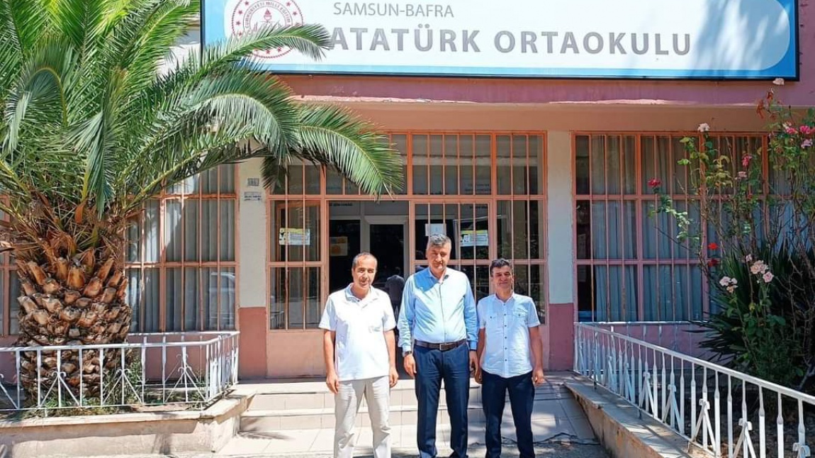 İlçe Milli Eğitim Müdürümüz Mehmet Ali Katipoğlu Okulumuzda devam eden yaz DYK kursumuzu ziyaret ettiler